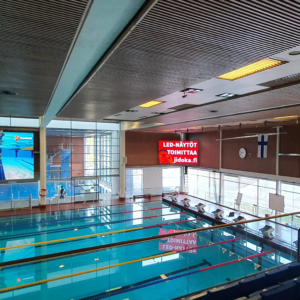 Tampereen uintikeskus tulos LED näyttö uimahalli