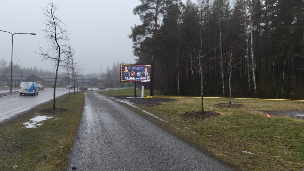 Medialiiga Raisio, Itäniityntie – moderni näyttöratkaisu