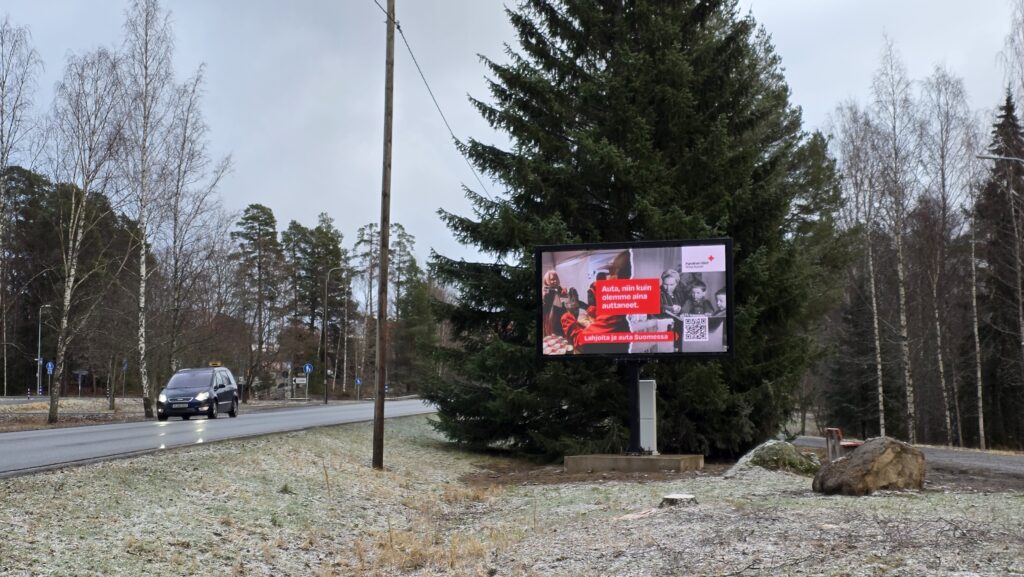 Medialiiga Pirkkala, Kyösti – Tehokas tienvarsinäyttö