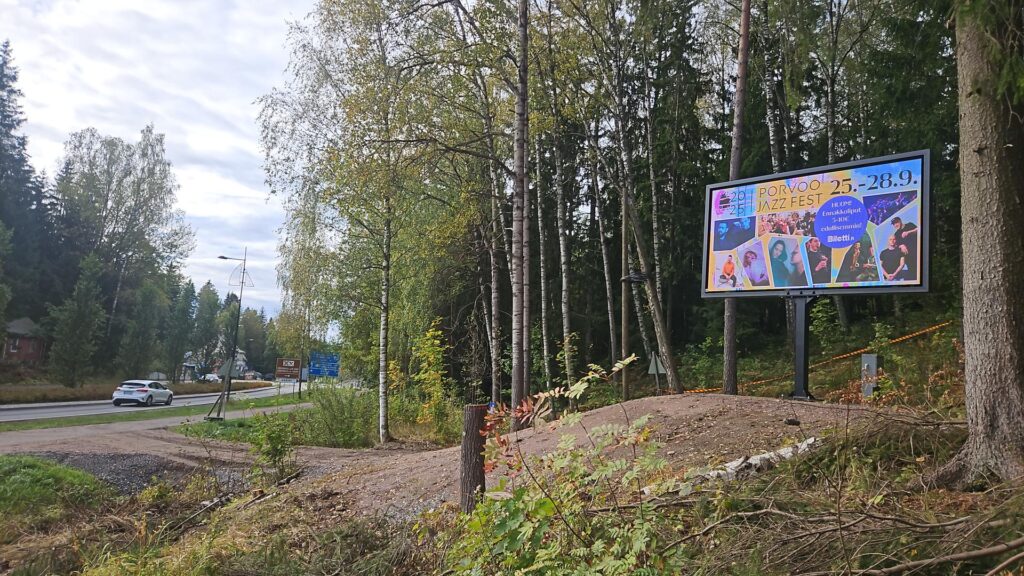 MediaLiiga Sipoo – Näyttävä tienvarsinäyttö