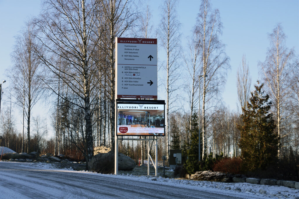 Ellivuori – Hotellin mainosnäyttö